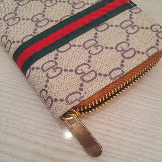 European American elegant clutch bag