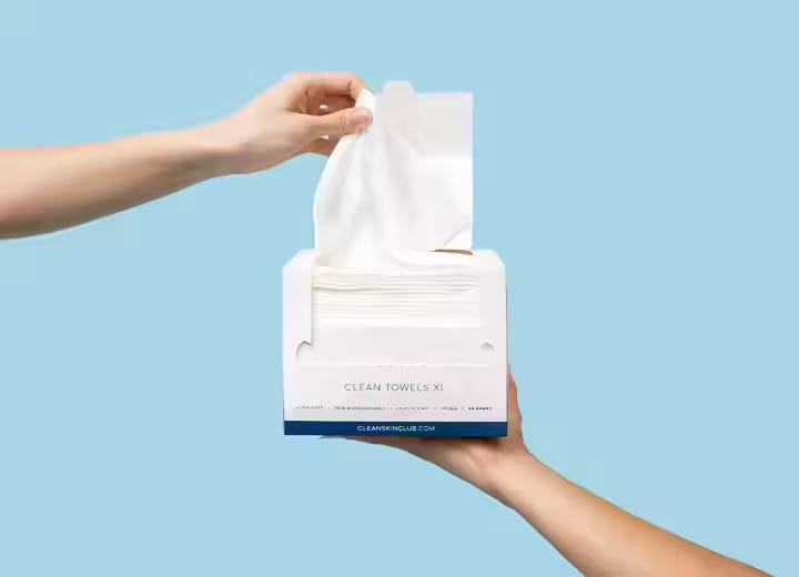 مناشف نظيفة